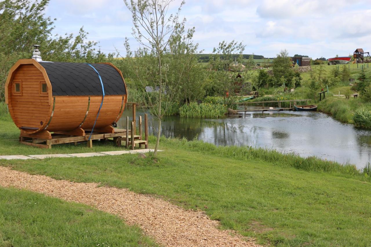 Shepherd'S Loch Glamping Turriff Екстериор снимка